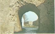 Изборская крепость. XIV в. Никольские ворота. Фото 1983 г.
