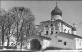 Восточный фасад. Фото Б.Скобельцына. 1973 г.