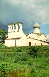 Церковь Богоявления с Запсковья. 1496 г. Фото 1966 г.  г.Псков, ул.Герцена, д.7.
