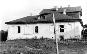 Усадебный дом Бороздина. Южный фасад. Фото Б.Скобельцына. 1977 г.