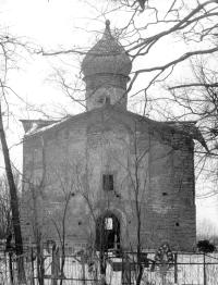 Церковь Воскресения Христова. XV в. Западный фасад. Фото  1988 г.  д.Пустое Воскресение, Пыталовский р-он.