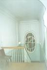 Дом Медема (доходный). Около 1907 г. Интерьер центральной лестницы.  Фото 2001 г.  г.Псков, ул.Гоголя, д.14.