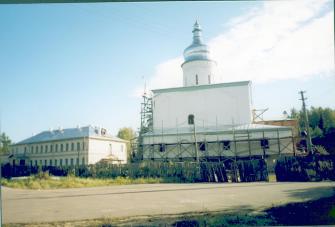 Собор Трех святителей. XVI в. Вид с севера. Фото 2001 г. после реставрации.