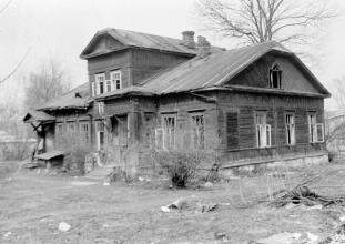 г.Псков, ул.К.Маркса, 8-а.  Дом жилой Кудрявцева Н.П. Кон.XIX в.  Общий вид с юга.