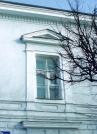 г.Псков, Кремль, 6.  Консистория. 1853 г.; 1871 г.  Окно 2-го этажа боковой оси.  Фото май 2007 г.