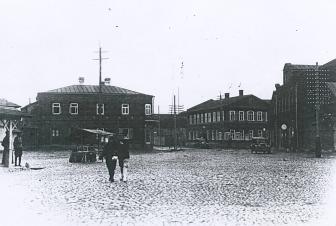 Вид на застройку в начале ул.Рижской.Фото сер. 1930-х годов.Копия.